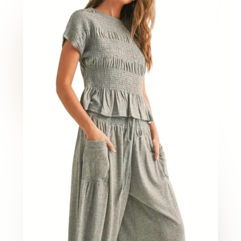 Gray Women's 2 pc set - Picture 4 of 12